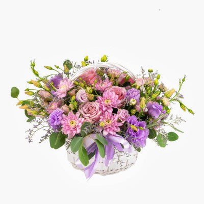 https://speakingroses.com.cy/Basket-with-mixed-flowers-