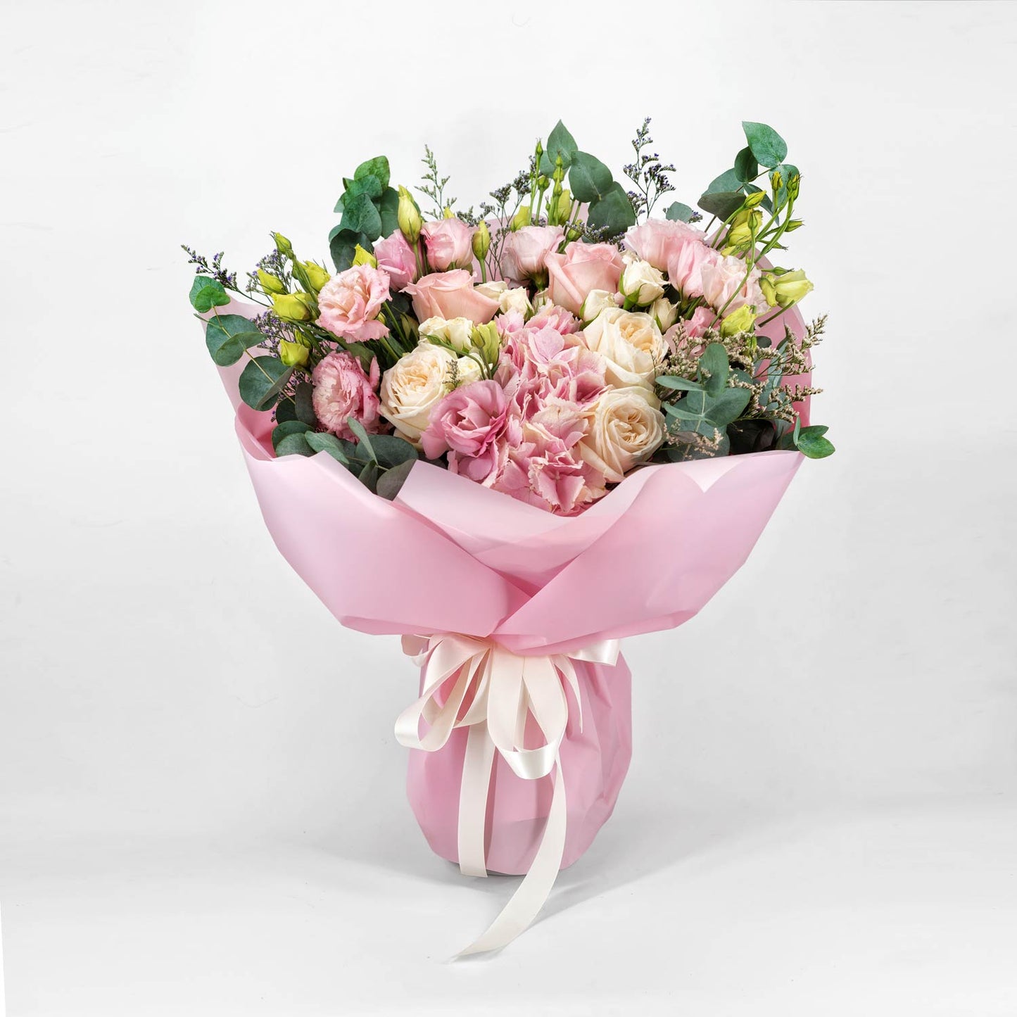 https://speakingroses.com.cy/Bouquet-Marshmallow
