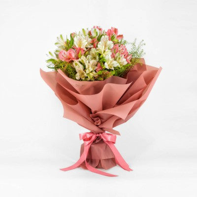 https://speakingroses.com.cy/Bouquet-magic-touch-BQ036