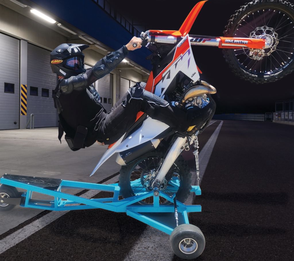 Learn to Wheelie a Motorcycle Now! Small groups 2-4 riders