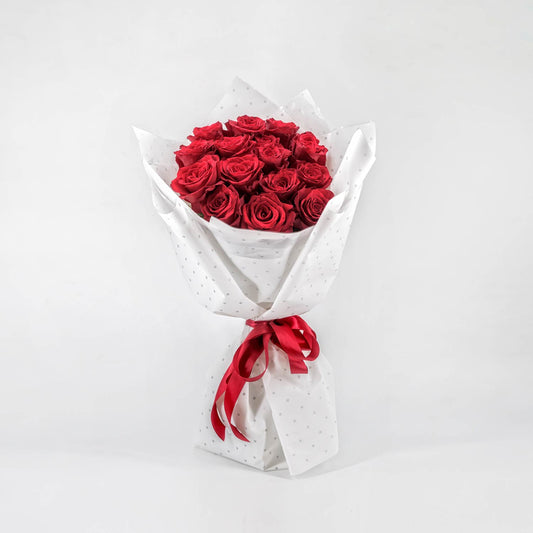 https://speakingroses.com.cy/15-Roses-bouquet-